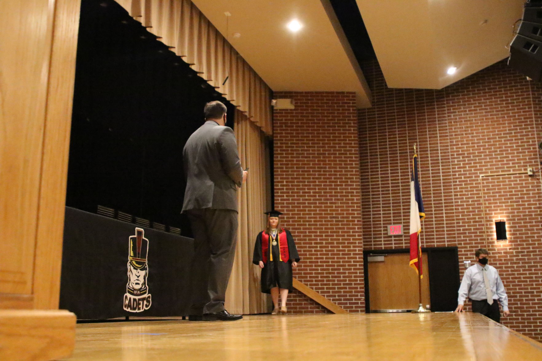 IFA_Grad1570.JPG